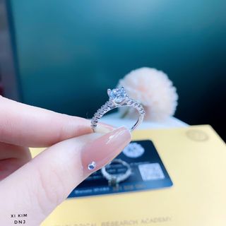 NHẪN BẠC Ý ĐÍNH ĐÁ XI BẠCH KIM GẮN KIM CƯƠNG MOISSANITE TẶNG KÈM KIỂM ĐỊNH QUỐC TẾ - THẮNG GIANG