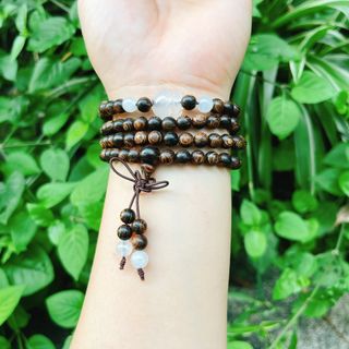 VÒNG TAY TRẦM HƯƠNG SÁNH CHÌM PHỐI TÚI TIỀN BẠCH NGỌC THIÊN NHIÊN - THẮNG GIANG