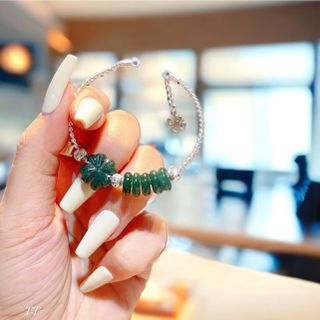 VÒNG TAY CỎ BỐN LÁ NGŨ ĐIẾU NGỌC LAM THIÊN NHIÊN LÕI BẠC TA - THẮNG GIANG