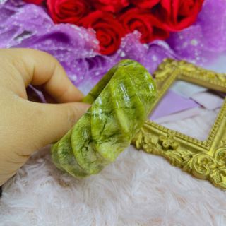 VÒNG TAY ĐÁ SERPENTINE VÀNG BẢN 30 LY THIÊN NHIÊN - THẮNG GIANG
