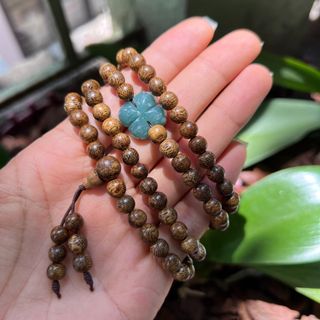 VÒNG TAY TRẦM HƯƠNG TỐC PHỐI CỎ BỐN LÁ NGỌC LAM THIÊN NHIÊN - THẮNG GIANG