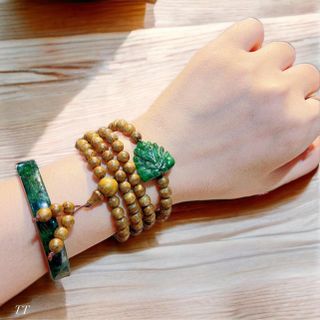VÒNG TAY TRẦM HƯƠNG TỐC PHỐI HỒ LY CHÚA CẨM THẠCH THIÊN NHIÊN - THẮNG GIANG
