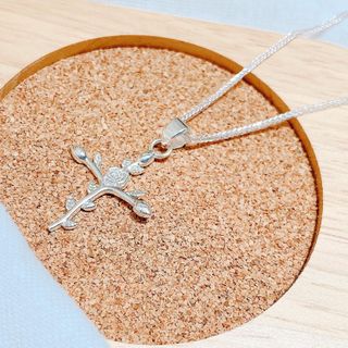 DÂY CHUYỀN CÔNG GIÁO HÌNH HOA HỒNG BẠC TA - THẮNG GIANG