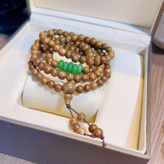 VÒNG TAY TRẦM HƯƠNG TỐC THIÊN NHIÊN PHỐI NGŨ ĐIẾU ĐÁ TỰ NHIÊN - THẮNG GIANG
