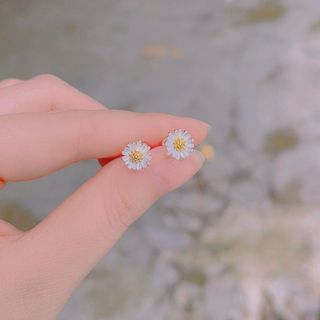 BÔNG TAI NỤ HOA XUYẾN CHI BẠC TA CÓ THẺ HÓA ĐƠN - THẮNG GIANG