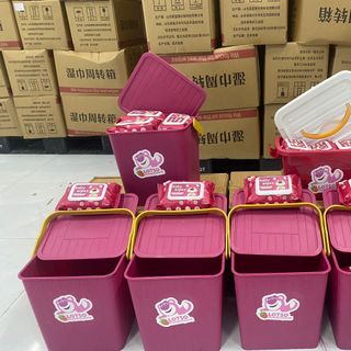 COMBO 15 GÓI KHĂN GIẤY ƯỚT GẤU DÂU + 1 XÔ NHỰA TO SIÊU CUTE