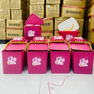 COMBO 15 GÓI KHĂN GIẤY ƯỚT GẤU DÂU + 1 XÔ NHỰA TO SIÊU CUTE