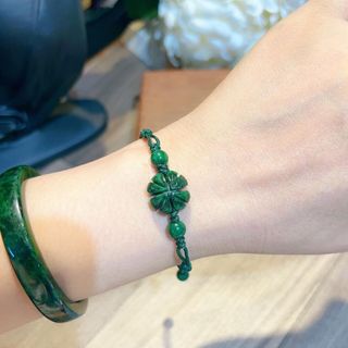 VÒNG TAY CỎ BỐN LÁ NGỌC CẨM THẠCH SƠN THỦY TẾT DÂY FREESIZE - THẮNG GIANG