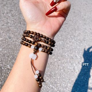 VÒNG TAY TRẦM HƯƠNG SÁNH PHỐI CHARM NGỌC BÍCH , BẠCH NGỌC THIÊN NHIÊN - THẮNG GIANG
