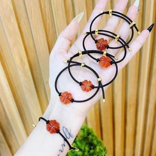 VÒNG TAY CỎ BỐN LÁ NGỌC CẨM THẠCH HUYẾT THIÊN NHIÊN - THẮNG GIANG