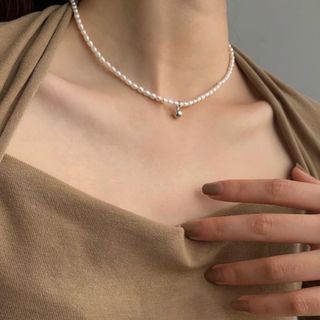 VÒNG CỔ NGỌC TRAI NUÔI NƯỚC NGỌT THIÊN NHIÊN GẮN CHUÔNG BẠC TA , BẠC TA XI VÀNG - THẮNG GIANG