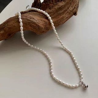 VÒNG CỔ NGỌC TRAI NUÔI NƯỚC NGỌT THIÊN NHIÊN GẮN CHUÔNG BẠC TA , BẠC TA XI VÀNG - THẮNG GIANG