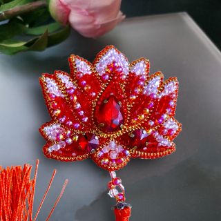 Ghim cài áo hình hoa sen thiết kế riêng kết thủ công 8cm thời trang cao cấp dành cho nữ
