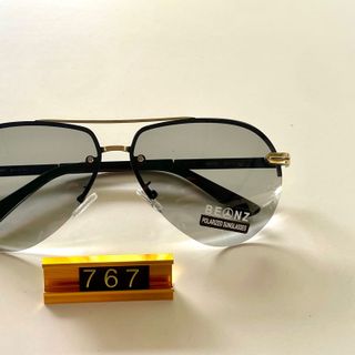 Mắt kính polaroi đổi màu 767