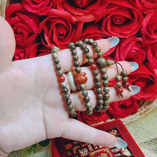 VÒNG TAY TRẦM HƯƠNG TỐC PHỐI TÚI TIỀN NGỌC CẨM THẠCH HUYẾT THIÊN NHIÊN - THẮNG GIANG