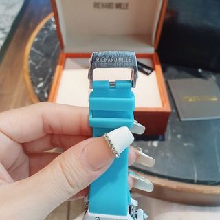 HOT DEAL ĐỒNG HỒ NỮ TRUNG CẤP RICHA KẸO DÂY CAO SU