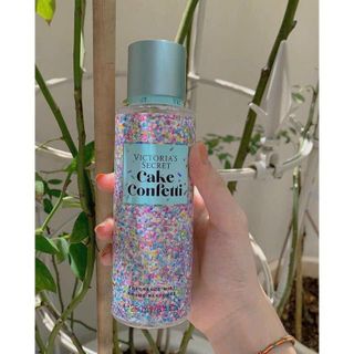 Xịt thơm toàn thân Body Mist Victoria 250ml