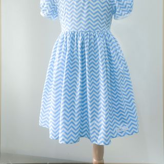 Váy Cho Bé Gái Đầm Cổ Sen Vải Cotton Mát Thấm Hút Tốt