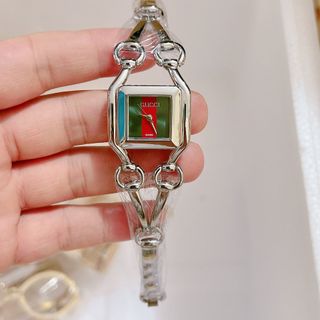 Đồng hồ lắc gumen mẫum ới