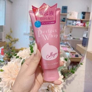 Sữa Rửa Mặt Làm Sạch Sâu, Sáng Hồng Senka Perfect Whip Berry Bright
