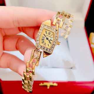 Đồng hồ lắc viền đá mẫu mới nhất