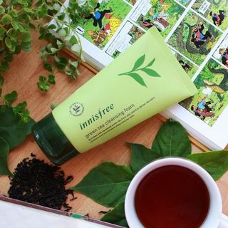 Sữa rửa mặt trà xanh Innisfre Green Tea CleansingFoam