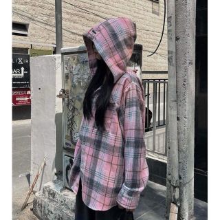 Áo khoác sơ mi có nón unisex chất kate dày mịn mát , form rộng dưới 80kg, nón có tác cao su hàng đẹp