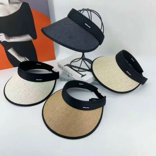 Nón nửa đầu hình chữ nhật nhỏ màu đen QC