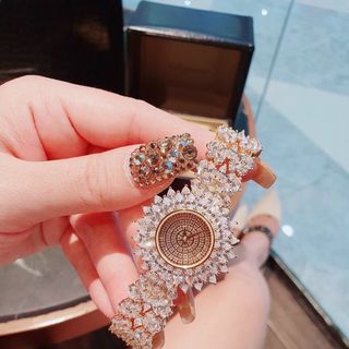 ĐỒNG HỒ NỮ CAO CẤP CHOPA FULL ĐÁ XOÀN PHA LÊ LẤP LÁNH