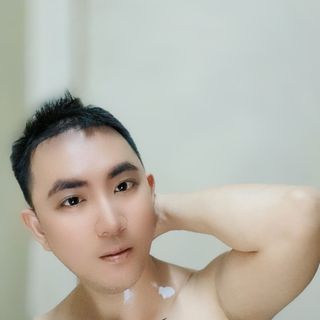 Kem body DITISKIN B5 truyền trắng + Tặng 3 túi tẩy tế bào chết cà phê