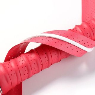 Cuốn cán vợt cầu lông, có gân chống trơn, kết hợp lỗ thoáng khí thoát hơi, cuốn vợt cầu lông Amusi chính hãng giá rẻ