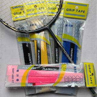 Cuốn cán vợt cầu lông, có gân chống trơn, kết hợp lỗ thoáng khí thoát hơi, cuốn vợt cầu lông Amusi chính hãng giá rẻ