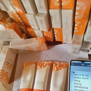 KEM DƯỠNG GLUTA WHITENING LAZY 30g