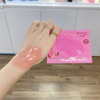 Mặt nạ môi, mask môi Bioaqua Collagen dưỡng ẩm và giúp hồng môi