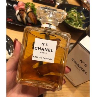 Nước Hoa Nữ No.5 cha nel 100ml Thơm Lâu Hương Thơm Nữ.