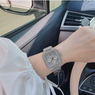 ĐỒNG HỒ NỮ CAO CẤP GUE S MẶT VUÔNG FULL HỘT SANG TRỌNG 1