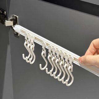 Thanh ray dán tường treo đồ trong bếp siêu tiện lợi