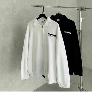 ÁO KHOÁC NỈ CẶP ĐÔI NAM NỮ CỔ BẺ PHỐI KHÓA KÉO IN THE MIDDLE CHỮ NỔI -HTM FASHION