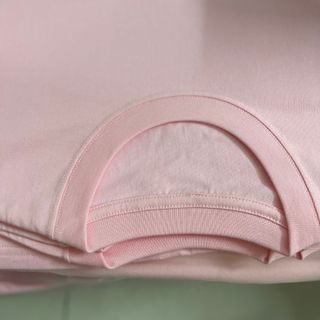 Áo phông unisex 100% cotton, 230gsm, không đường may sườn.