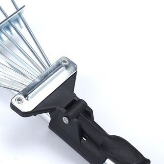 Sản phẩm Chổi cào lá cây có thể thu gọn lại được - chổi quét lúa thóc đa năng