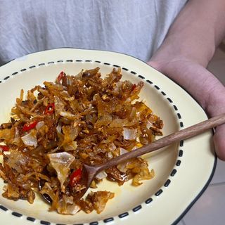 Vụn vi cá đuối bơ tỏi, dai dai, cay cay, ăn vặt hoặc ăn với cơm, cháo - 250gr/túi zip bạc