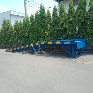 CẦU XE NÂNG GIÁ LIÊN HỆ