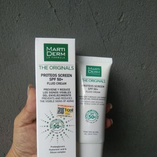 Chống nắng Marti Derma