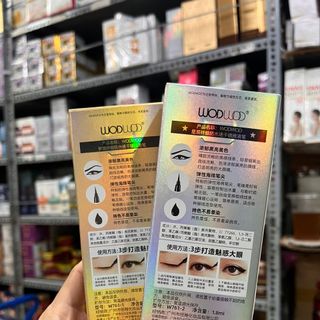 Bút Kẻ Mắt Không Trôi WodWod Màu Đen (W761)