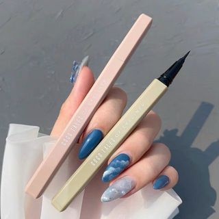 Bút Kẻ Mắt Không Trôi Gogo Tales Fine Make Up Eyeliner