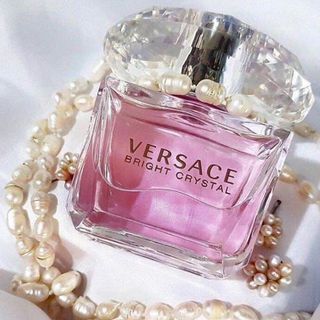 Nước Hoa Nữ Ver sace hồng Bright Crystal Edt Spray-90ml Hiện đại, nữ tính, gợi cảm.
