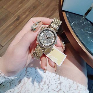 ĐỒNG HỒ NỮ CAO CẤP M KORS DARCI MẶT HỘT VIỀN CHỮ