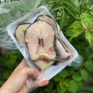 Cá Tầm Tươi Cắt Khúc