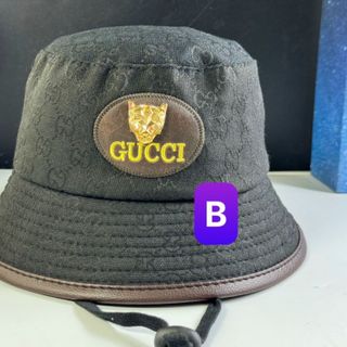 Mũ bucket trẻ em hình kim loại trên chữ guc ci CQ