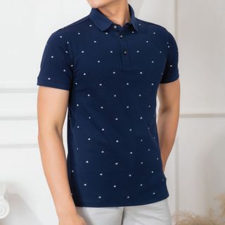 ÁO POLO NAM NGẮN TAY CHẤT LIỆU COTTON HOẠ TIẾT BÀN LÀ BẮT MẮT 2 MÀU (NAVY, VÀNG) CO GIÃN 4 CHIỀU, THẤM HÚT TỐT - ALIGRO